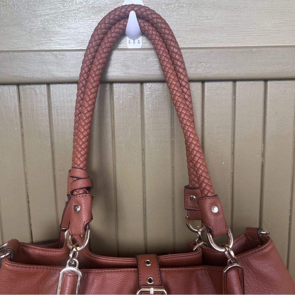 Black Rivet Color-block Green / Tan Faux Leather Bucket Shoulder Bag - Picture 2 of 13